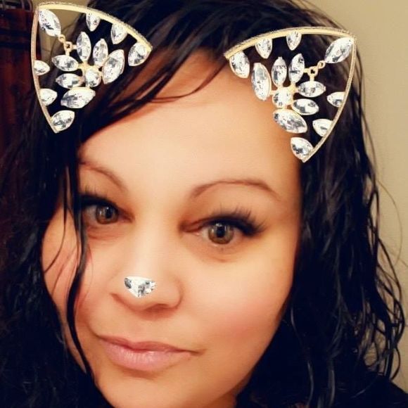 Meet your Posher, Gregoria - Picture 1 of 1